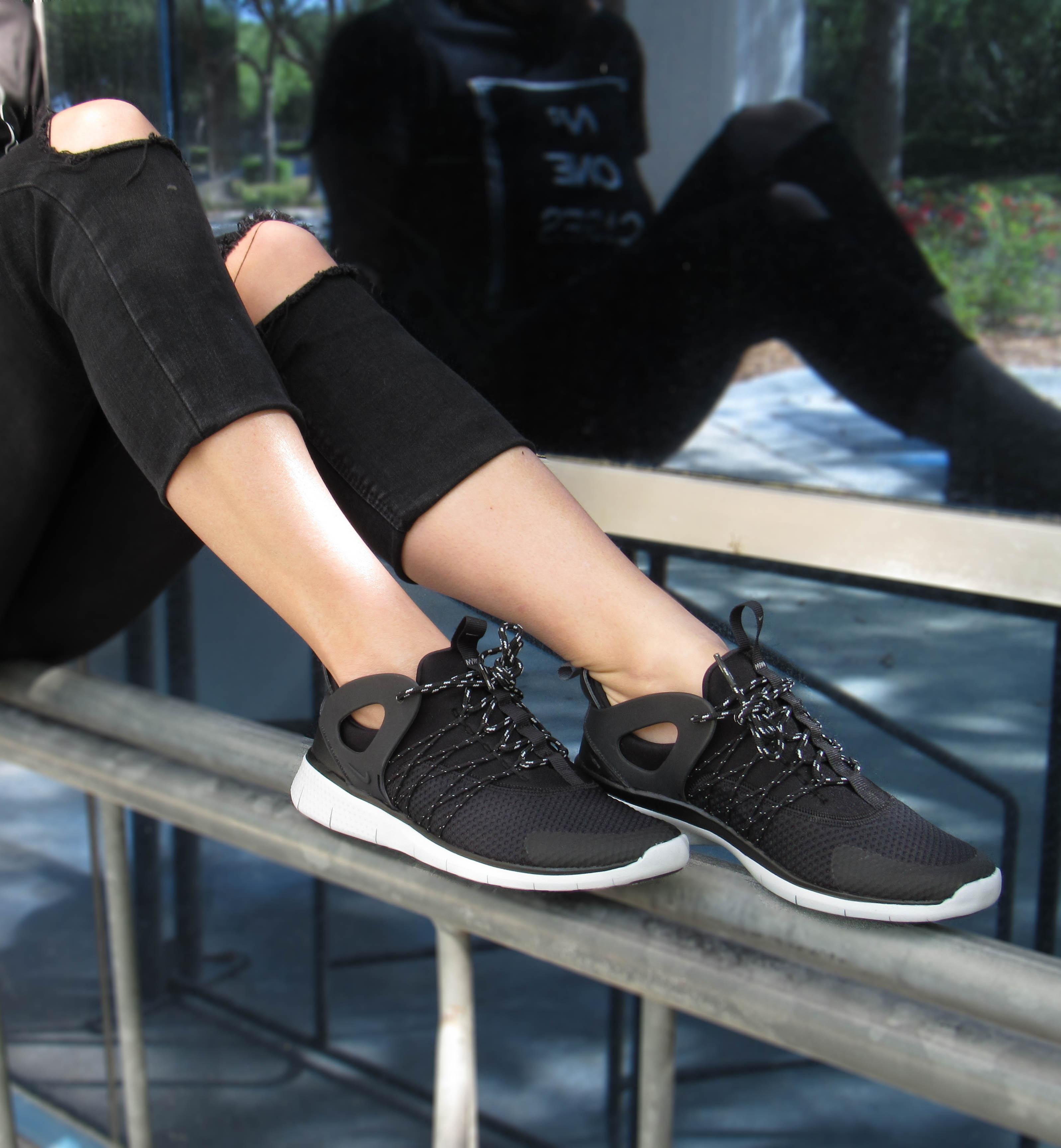 nike_virtuous_free_black_lifestyle_shoes_outfit