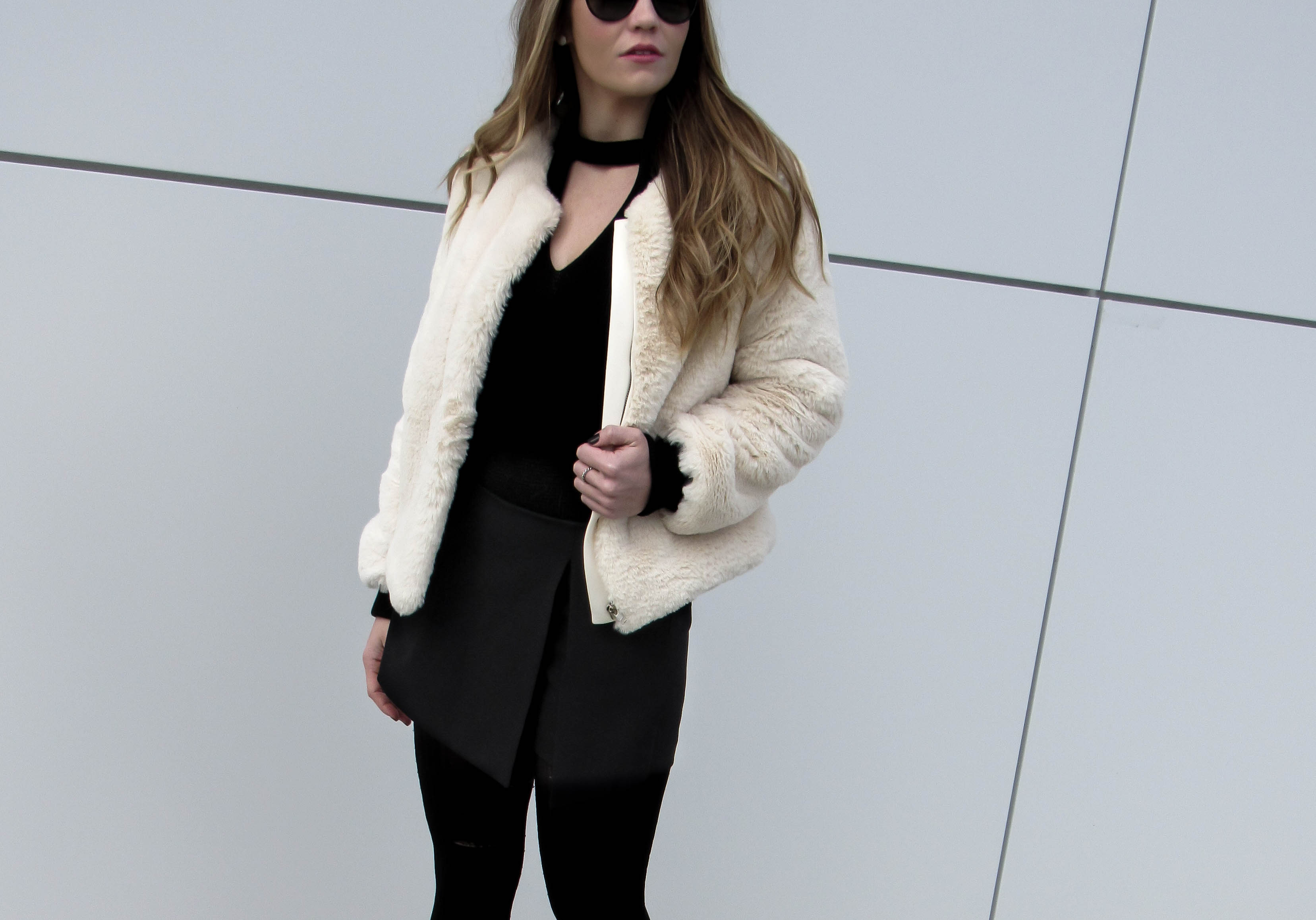 apricot-collarless-zip-up-faux-fur-coat-shein