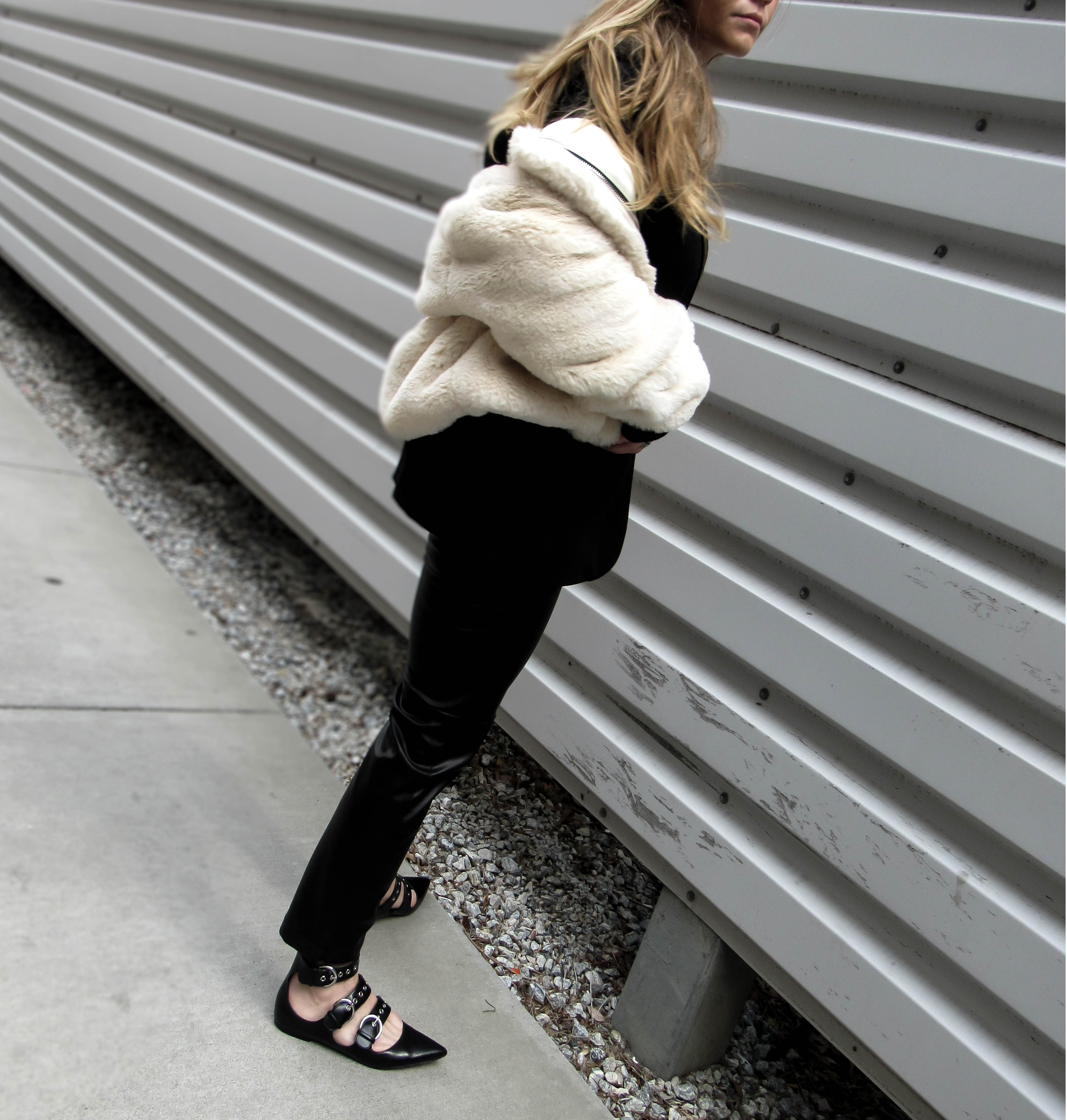 zara-flat-strappy-shoes-black